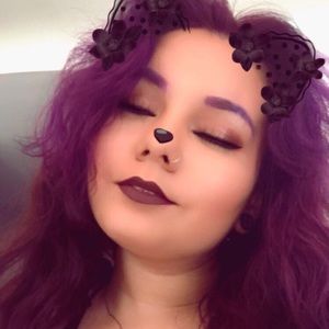 Meet your Posher, Burgundy